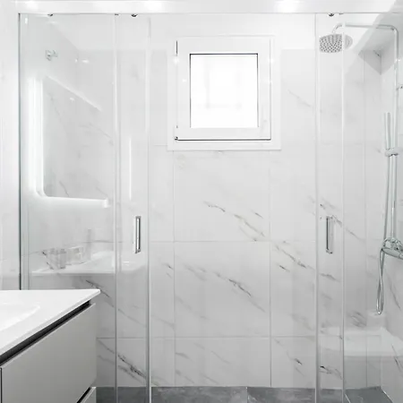 Exclusive 2br In Alimos By Upstreet *